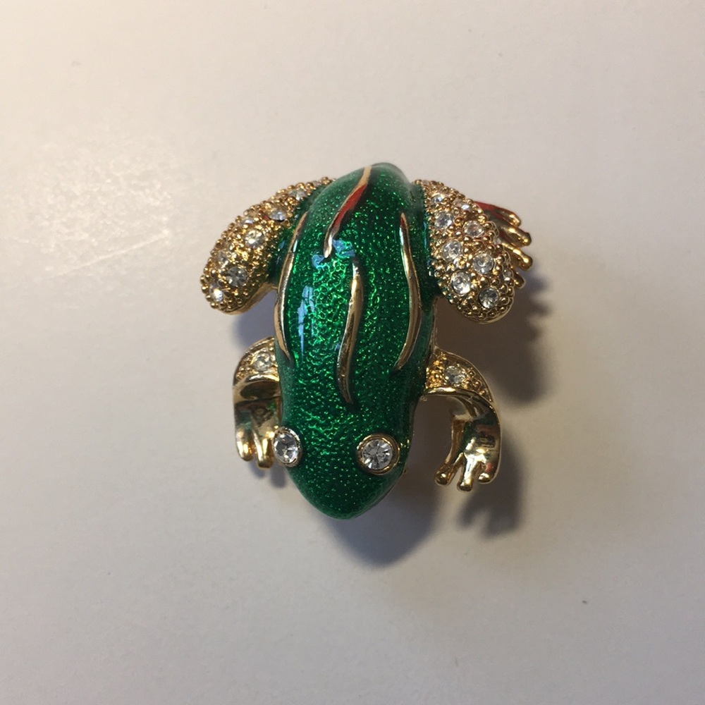 Roman Tree Frog Green Enameled Gold Tone Metal Brooch Lapel Pin - VTG
